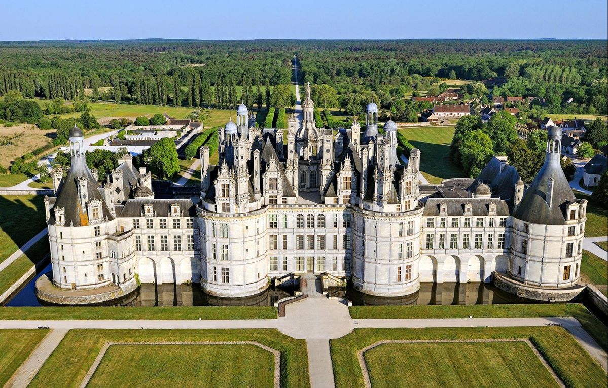 Lovers in Loire Valley
